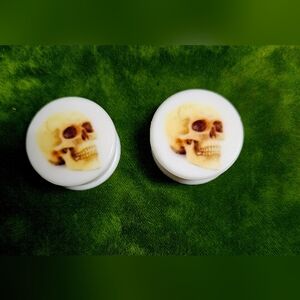 Ear Gauges 7/8 - 22mm Skull Silicone Plugs Pair Body Jewelry